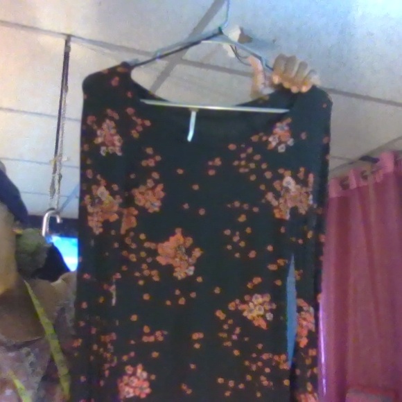 Free People Tops - Free People Black and Red Floral Long Sleeve Top- P2P:25, Length:20